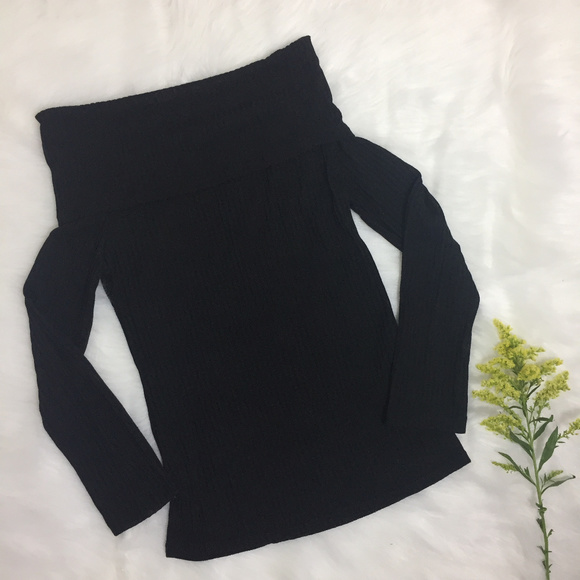 Black Off The Shoulder Long Sleeve - Picture 2 of 6